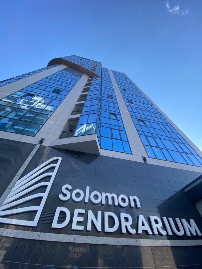 Business Lux Apartment Solomon City Chişinău Eksteriør billede