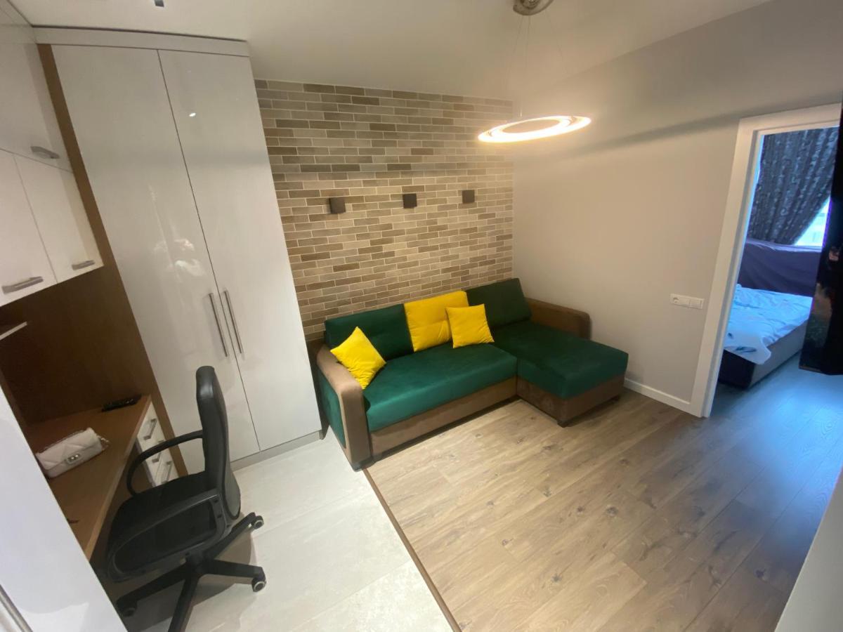 Business Lux Apartment Solomon City Chişinău Eksteriør billede