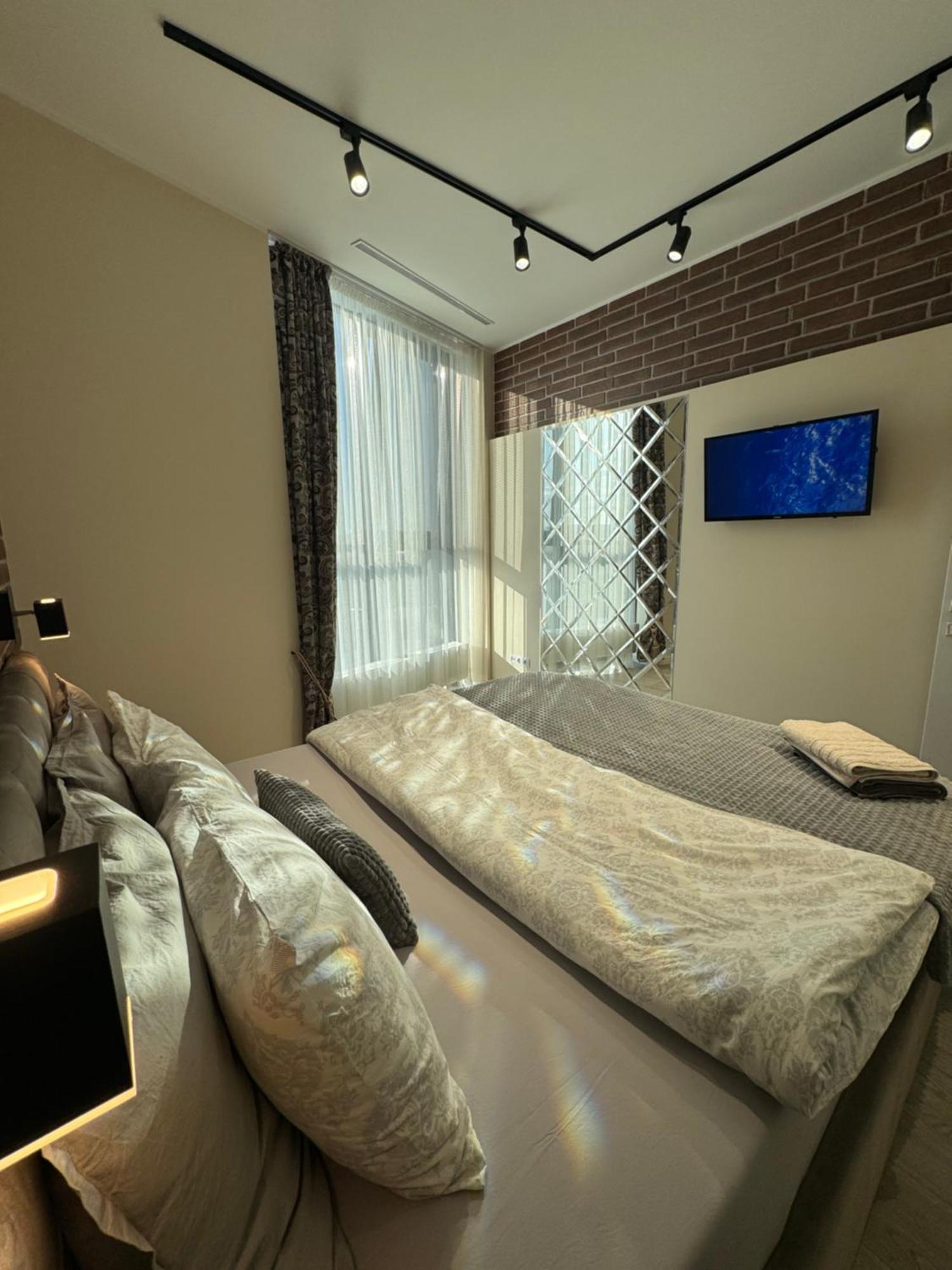 Business Lux Apartment Solomon City Chişinău Eksteriør billede