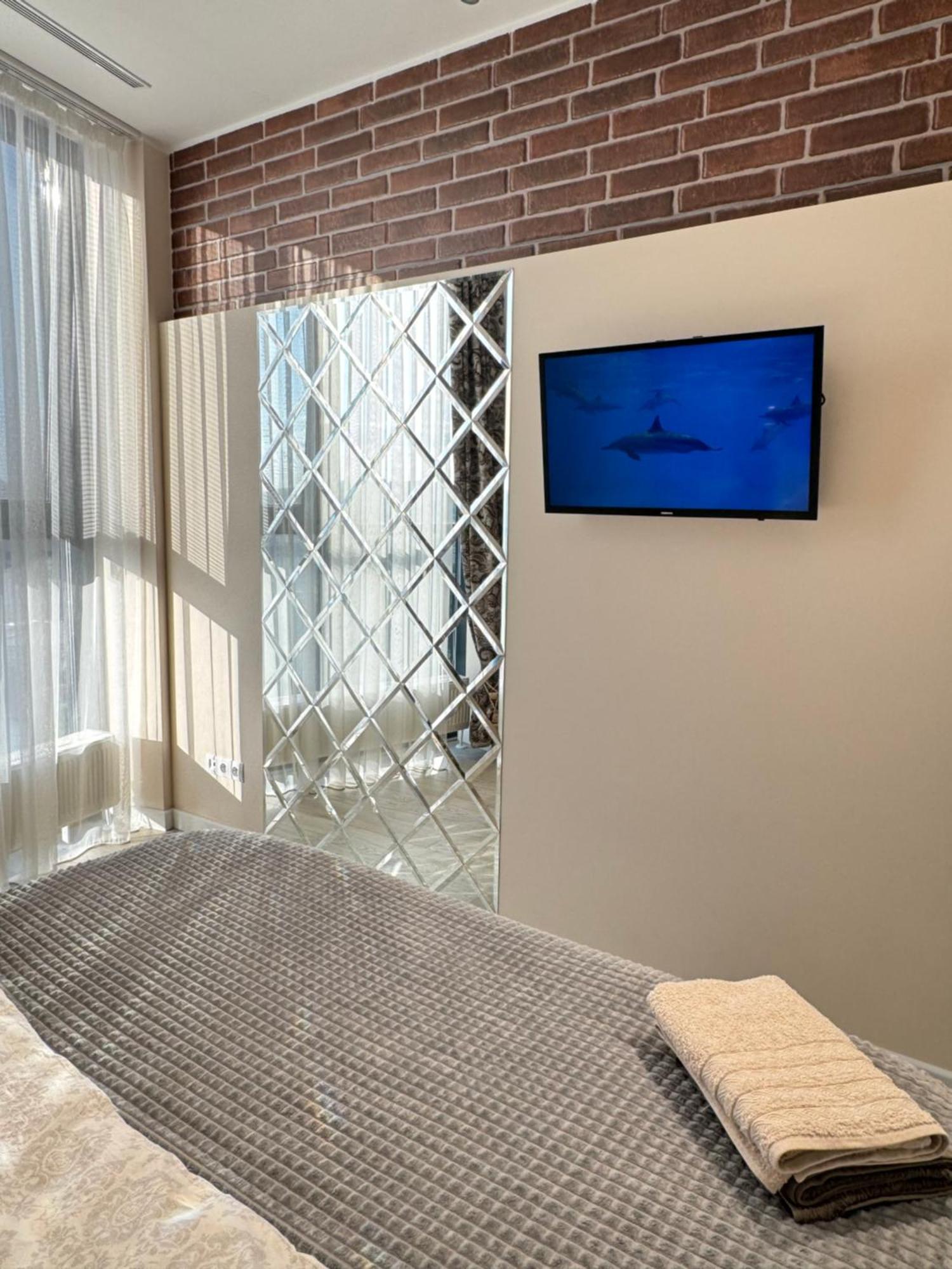 Business Lux Apartment Solomon City Chişinău Eksteriør billede