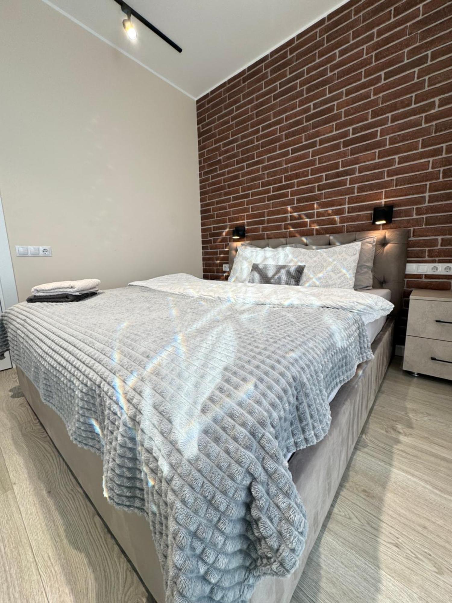 Business Lux Apartment Solomon City Chişinău Eksteriør billede