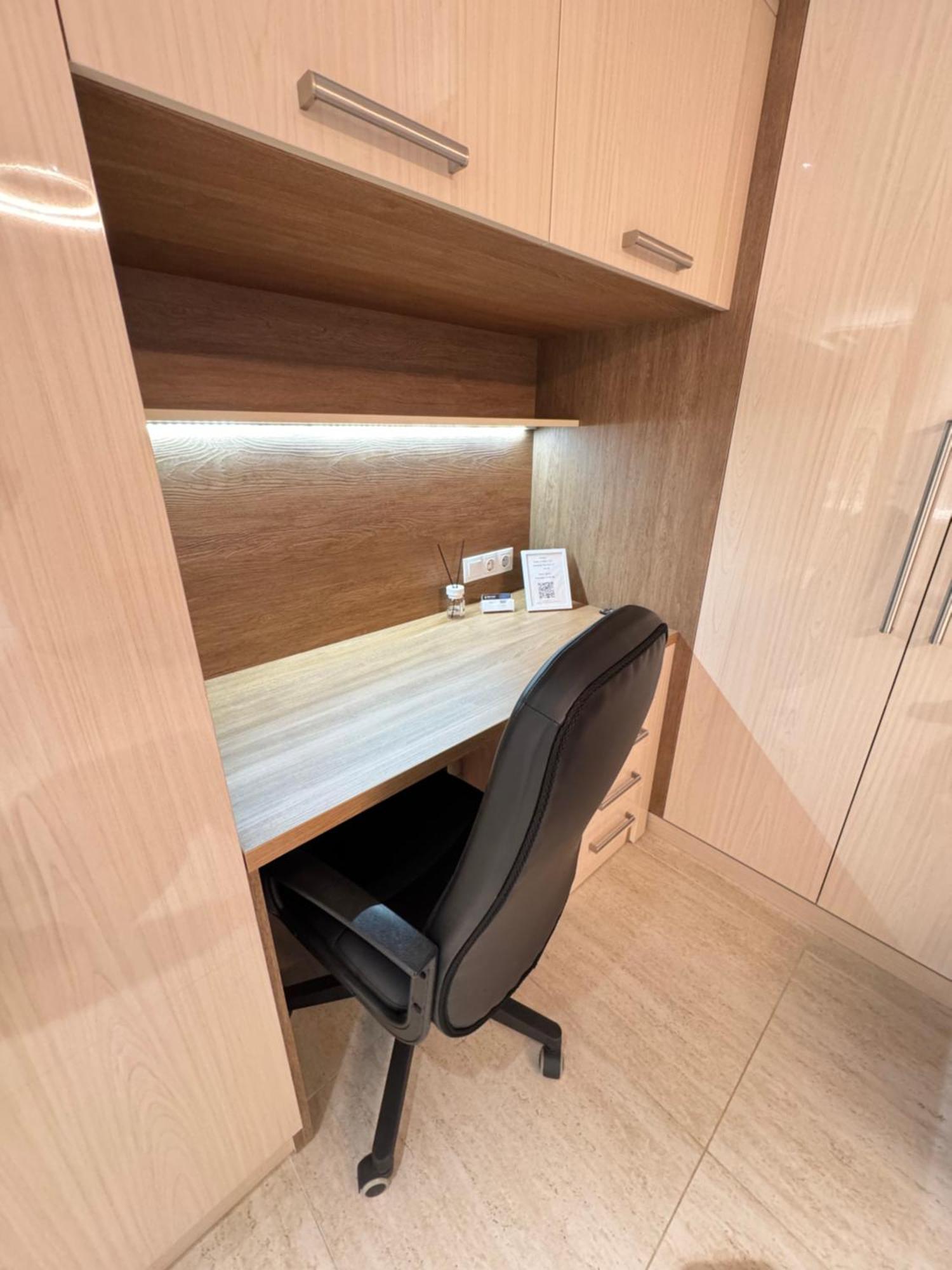 Business Lux Apartment Solomon City Chişinău Eksteriør billede