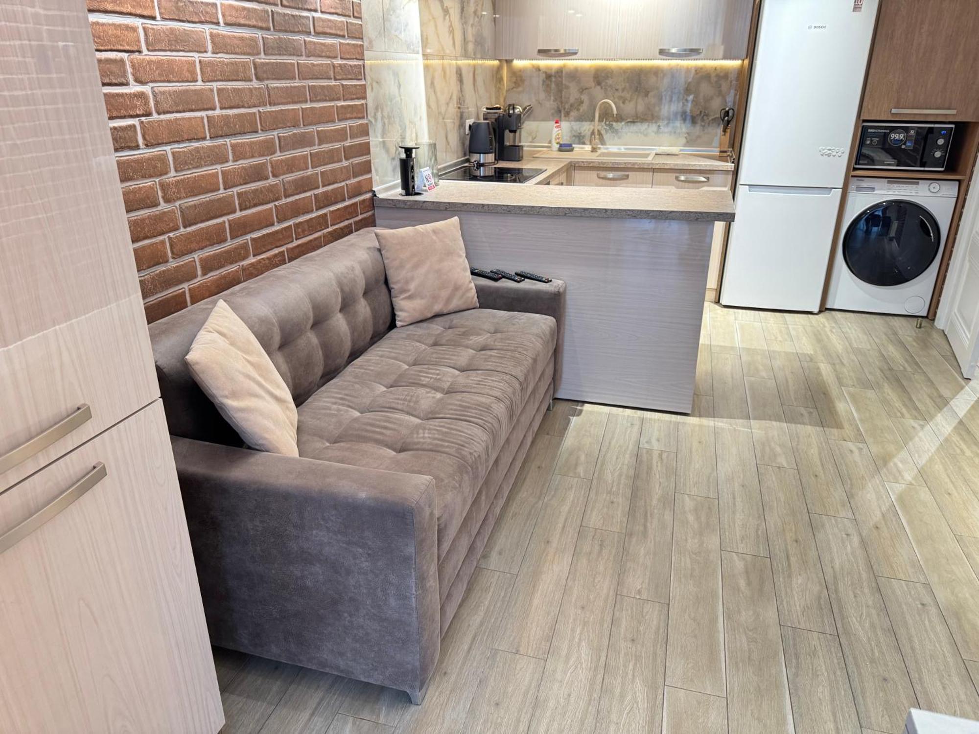 Business Lux Apartment Solomon City Chişinău Eksteriør billede