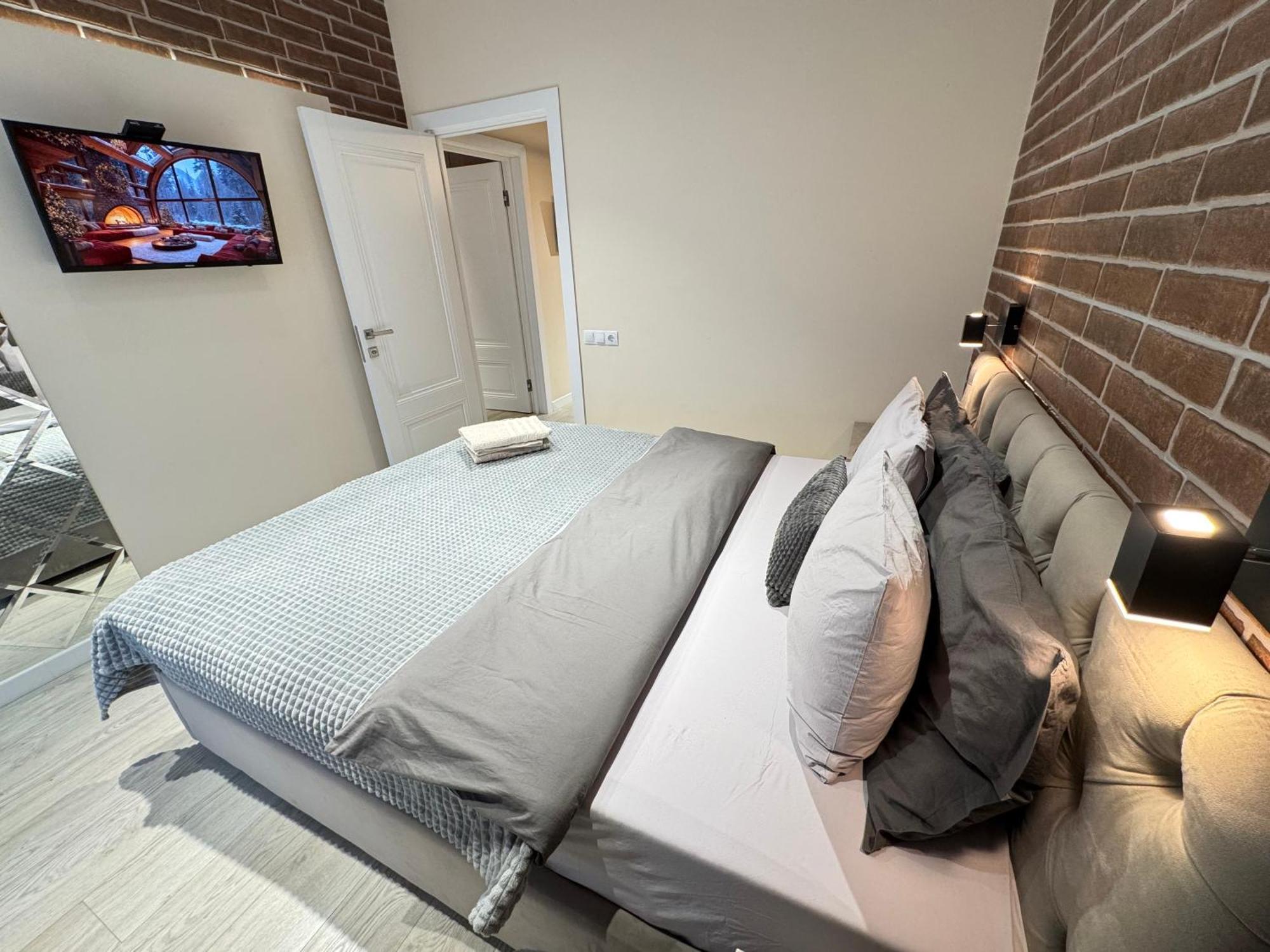 Business Lux Apartment Solomon City Chişinău Eksteriør billede